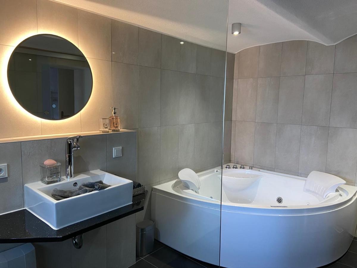 Luxus Ferienwohnung Mit Whirlpool Runkel Extérieur photo
